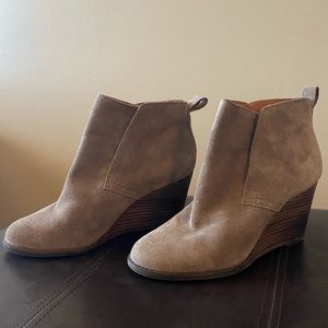 Lucky Brand Leather Wedge Bootie Size 8.5 Taupe Brown